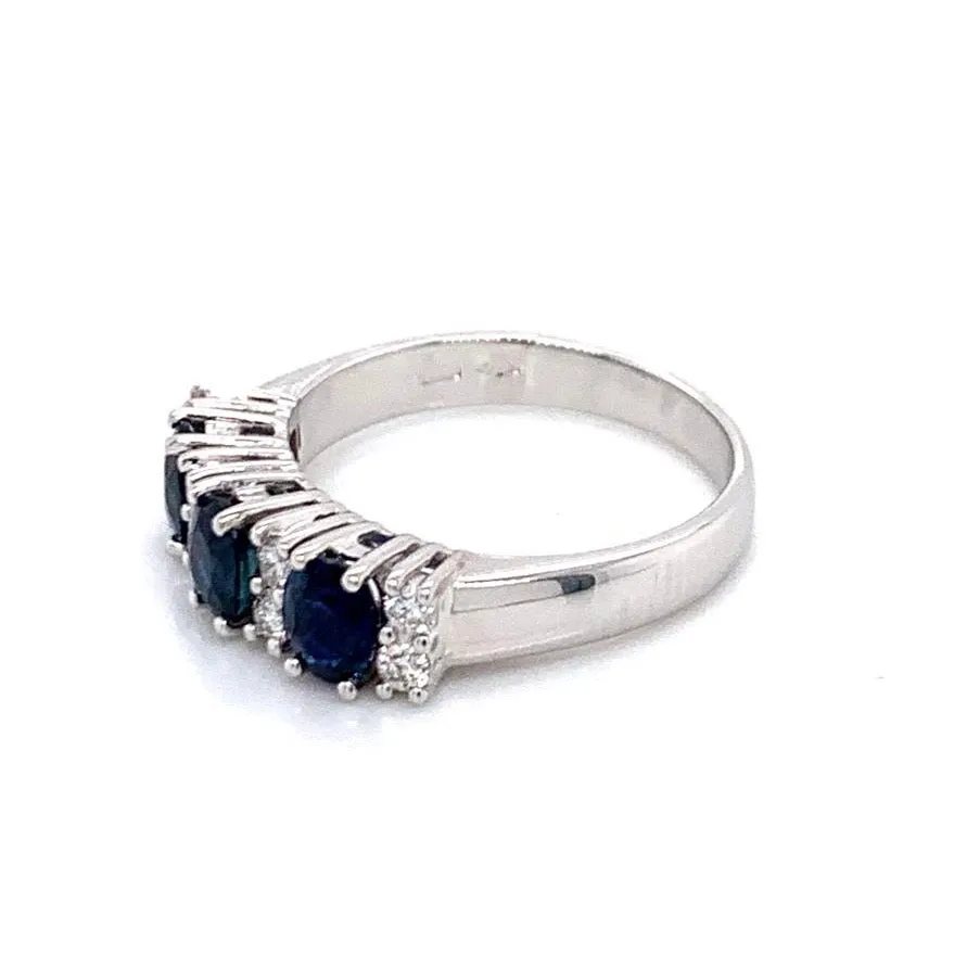 18ct White Gold Diamond and Sapphire Ring