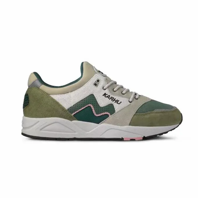 Karhu Aria 95 - Sphagnum / Dark Forest