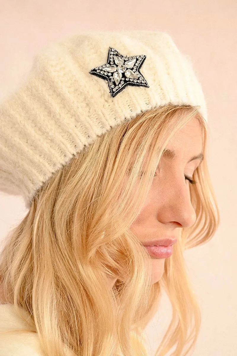 Molly Bracken Knit Beret With Star Off-white