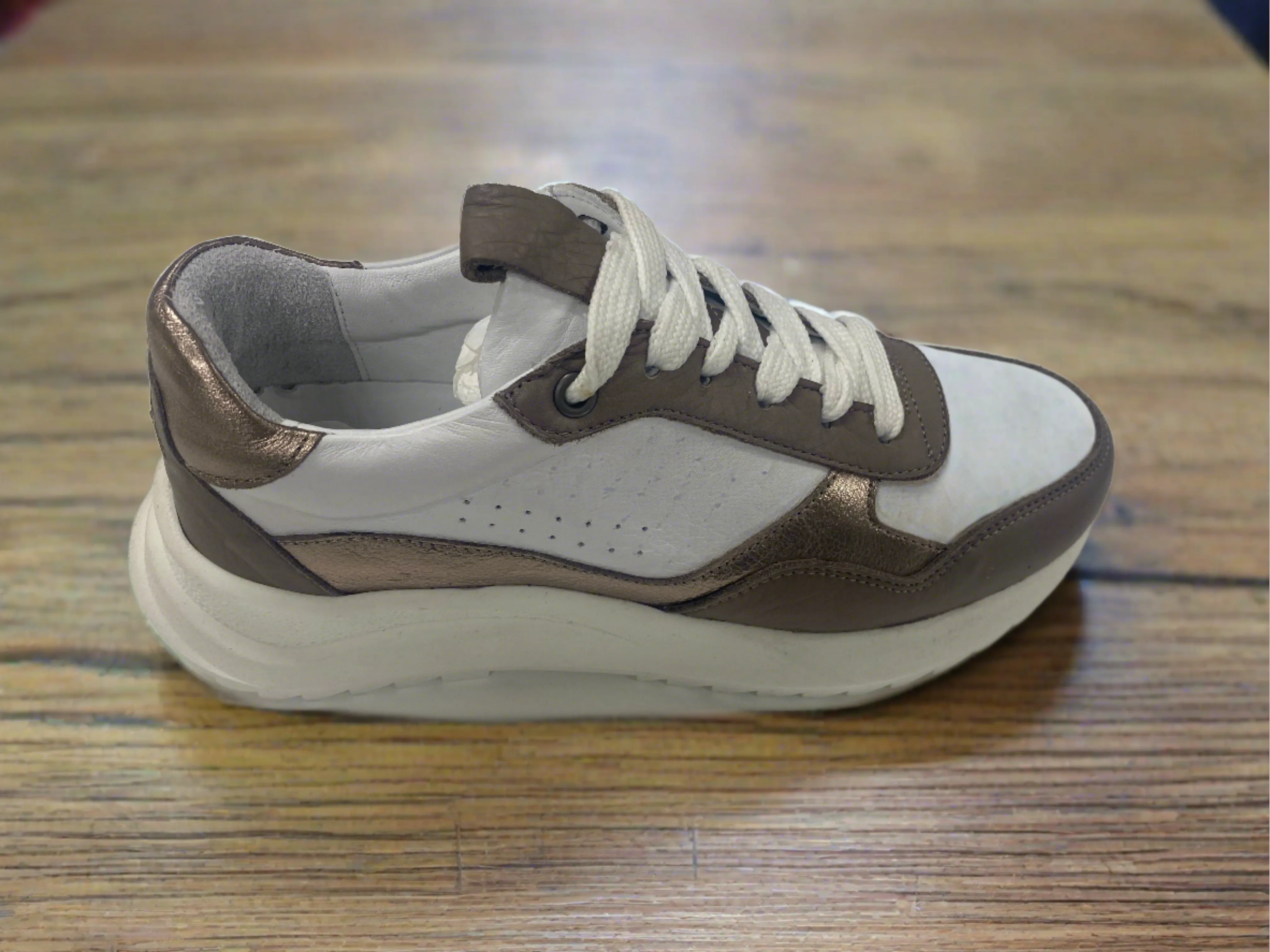 St Kilda - Leather Sneaker - Stone Mix