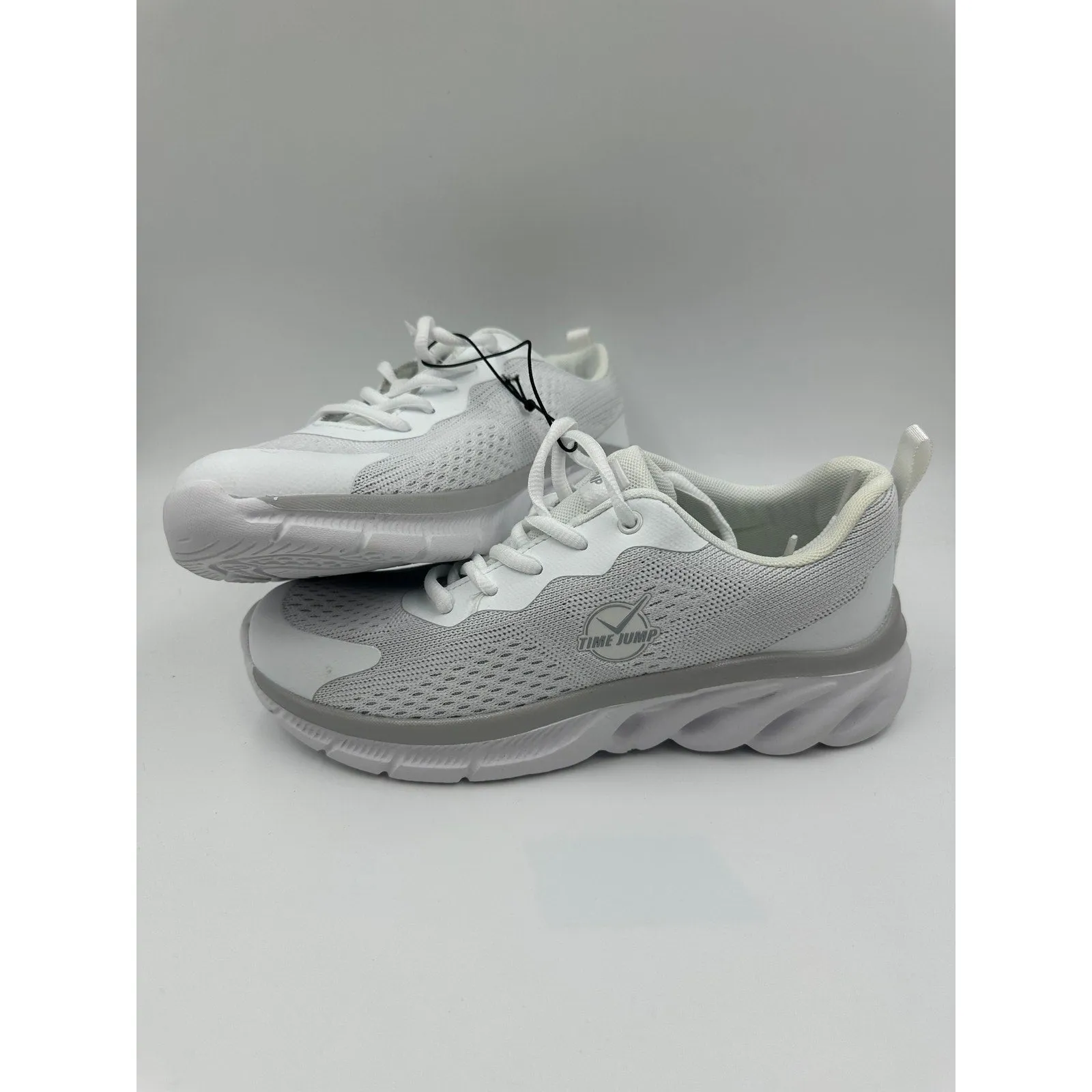 Women's Size 8.5, All White Knit, Low Top Running Sneakers w/ Foam Sole